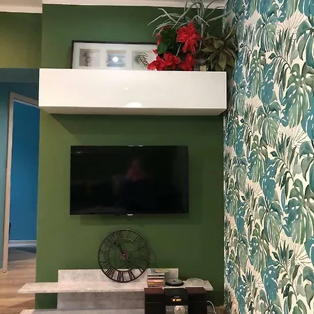 アパート Apartament Szmaragdowy. ソスノヴィエツ